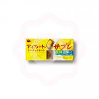 Молочный шоколад в сливочном и печеньем 60 г (Япония)