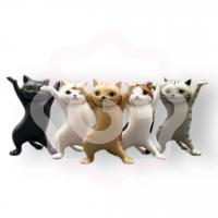 Фигурка "Котик лапки вверх"