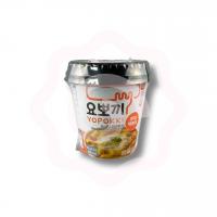 Топокки «Yopokki» в сливочном соусе и томатами 120 г (Корея)